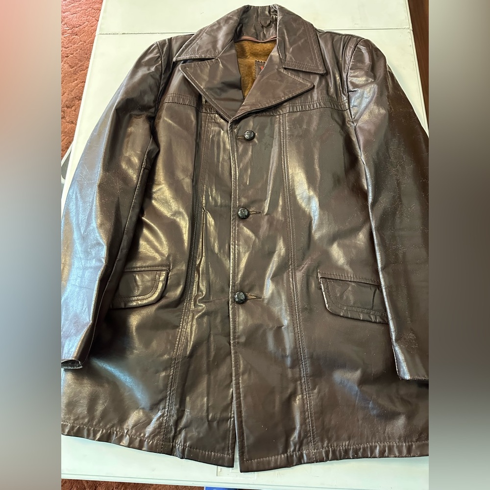 Vtg 1970’s R.Sherman Brown Leather Over Coat. 42L Detachable Lining.